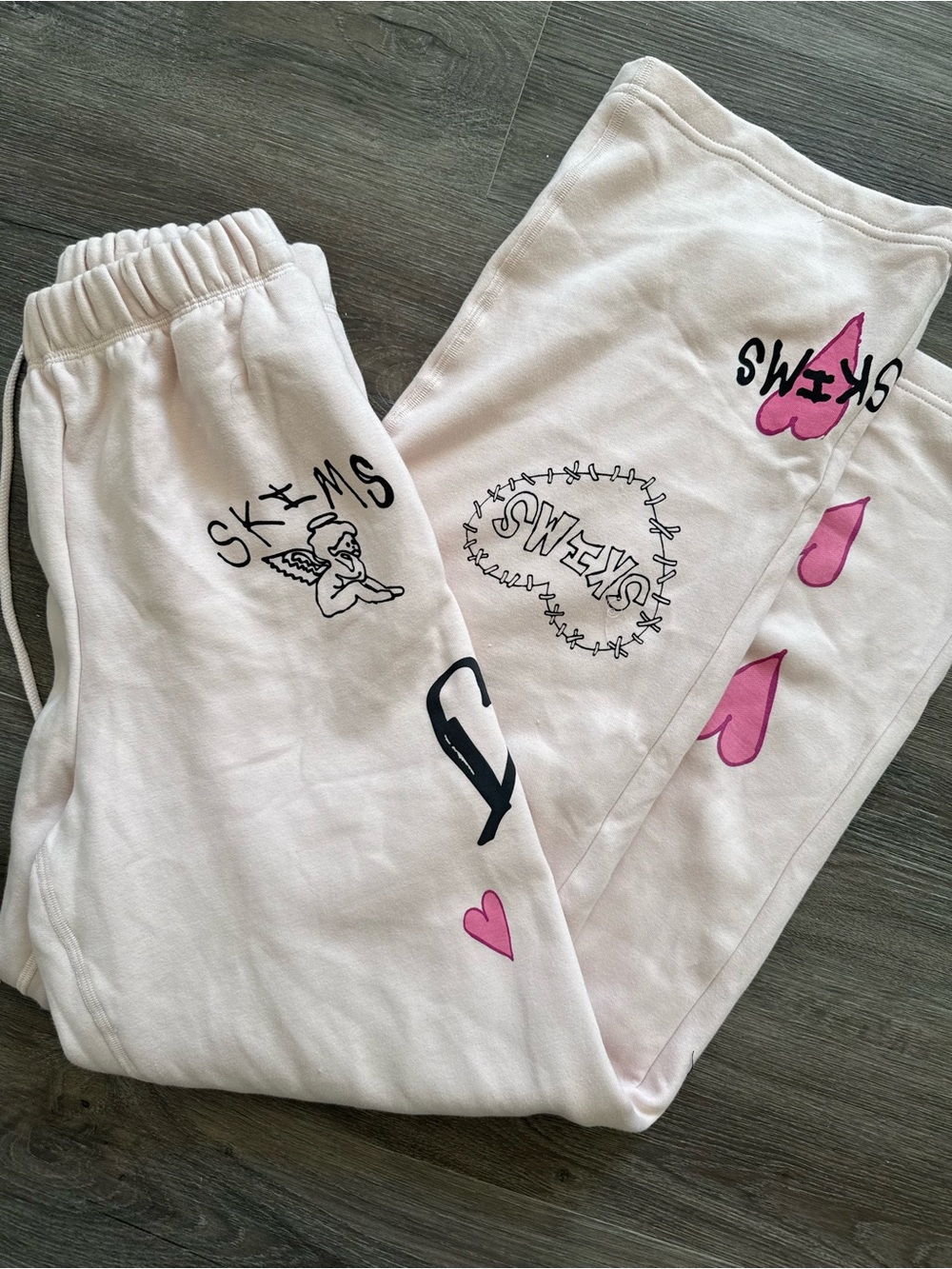 SKIMS Angel Sketch Straight Leg Sweats